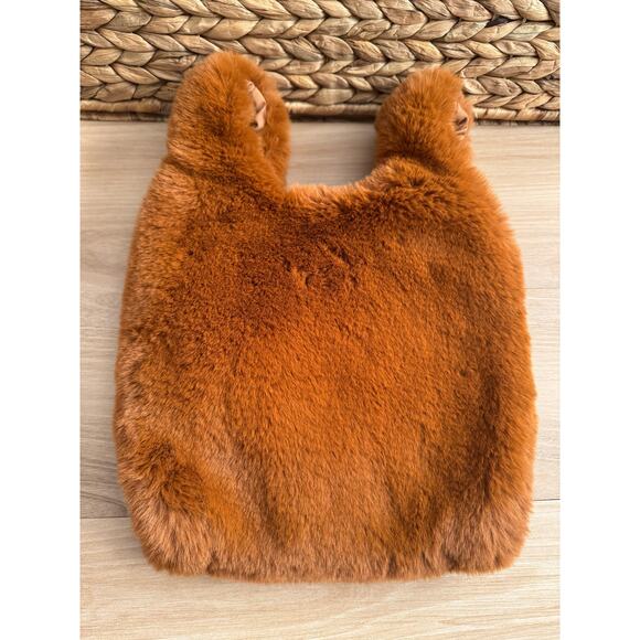 Hat attack faux fur mini tote bag - Picture 4 of 7